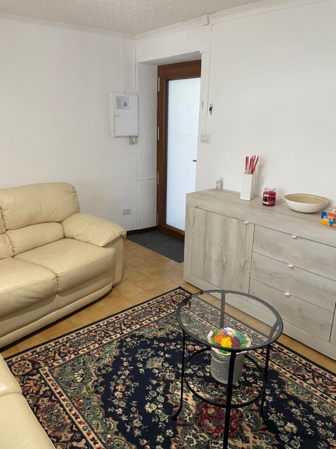 Ca Rosina Casavacanze Brusimpiano Buitenkant foto