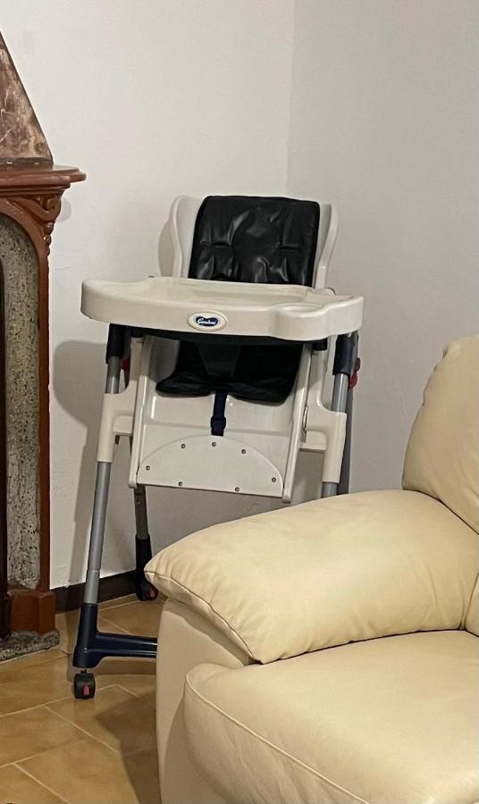 Ca Rosina Casavacanze Brusimpiano Buitenkant foto
