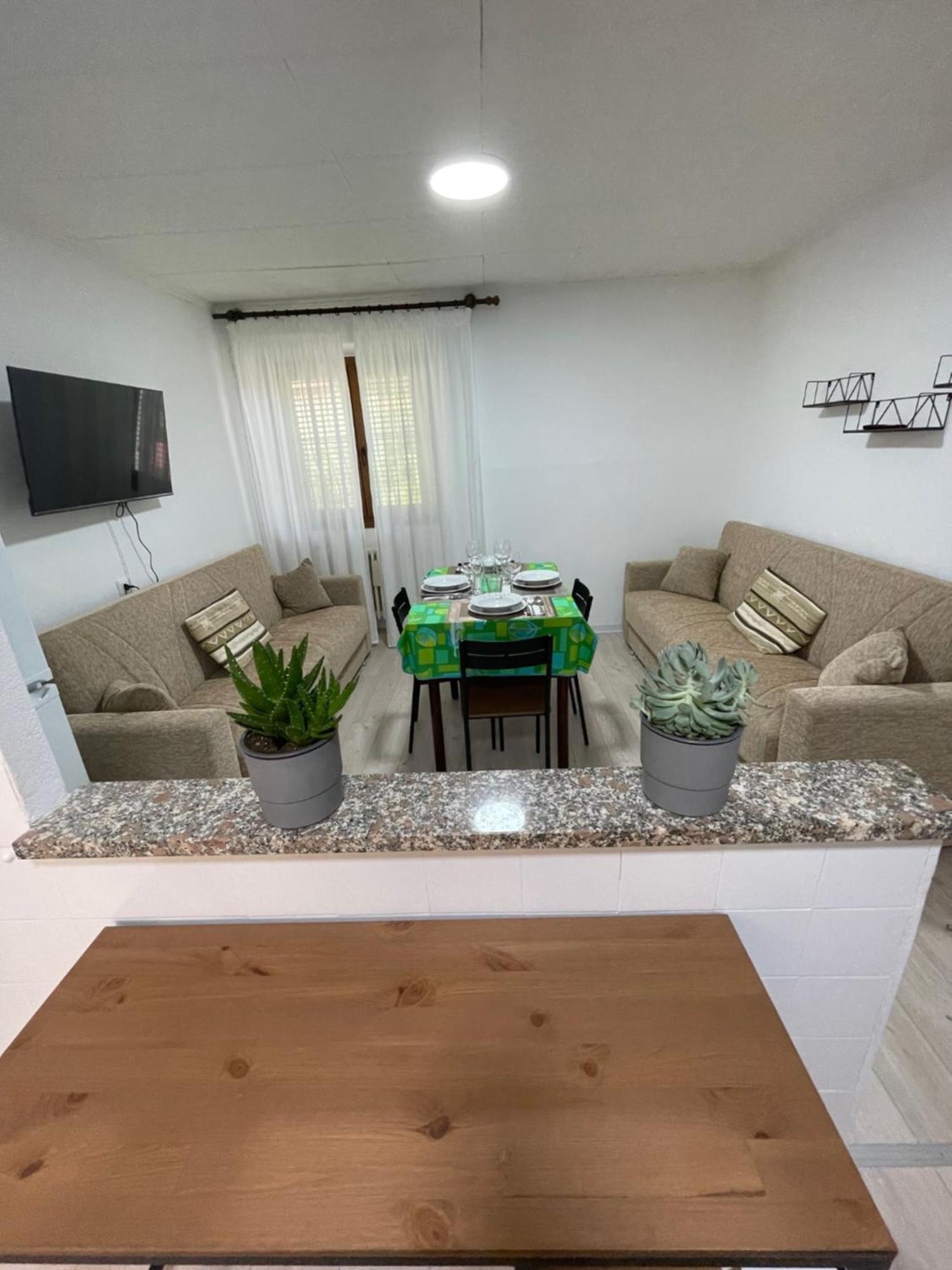 Ca Rosina Casavacanze Brusimpiano Buitenkant foto